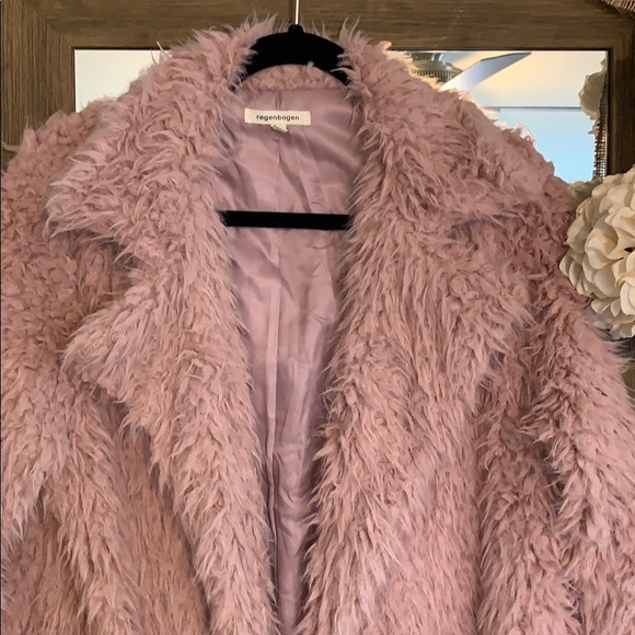 💕🎉HP🎉🌸Vegan Fur Knee Length Coat💕 - Picture 7 of 7